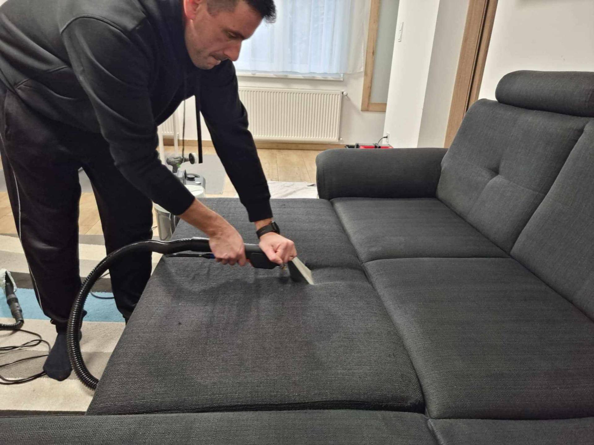 Szőnyeg- és kárpittisztítás referencia – fotó 039